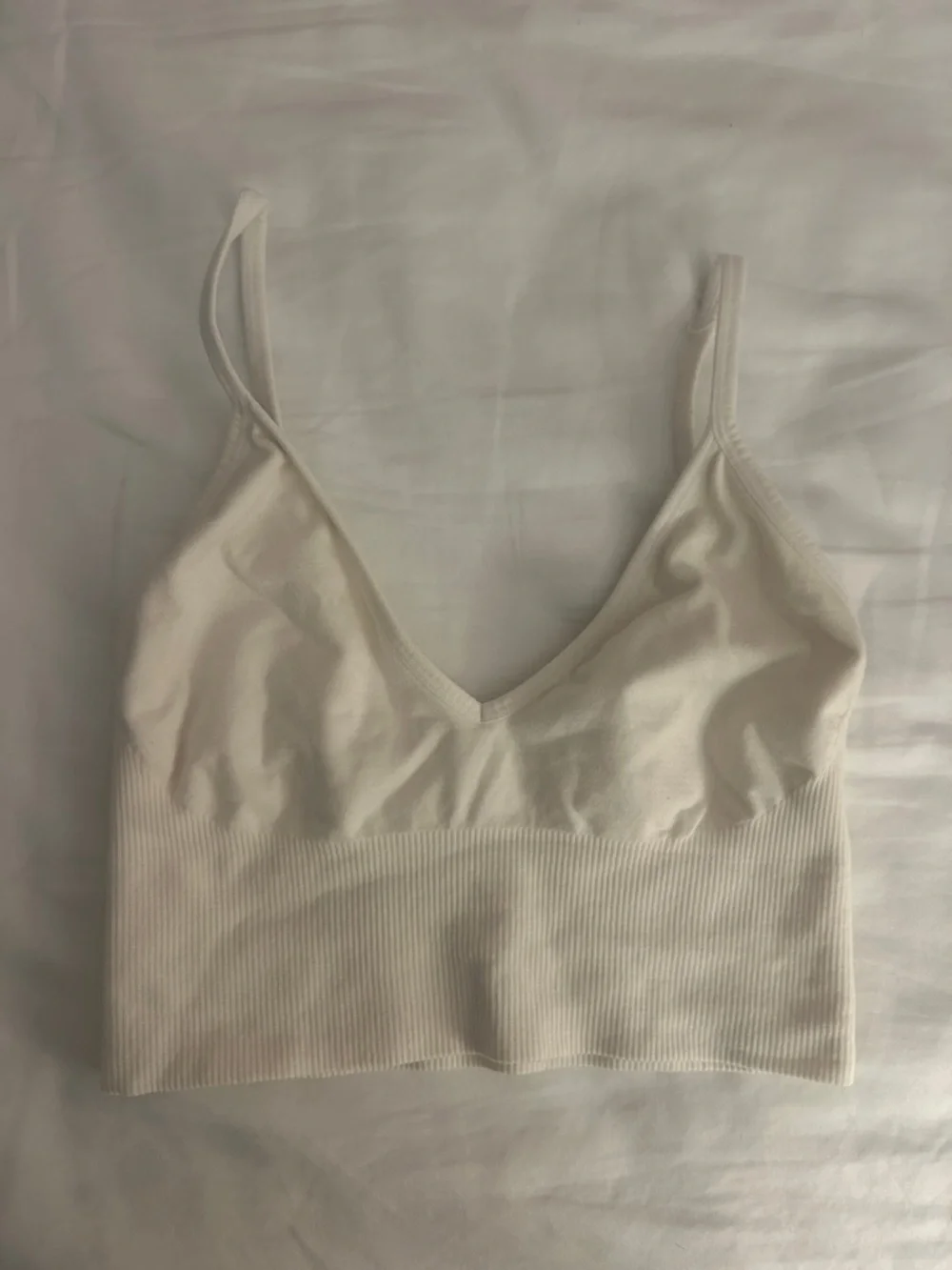 4 cute sports bras - Picture 8 of 10